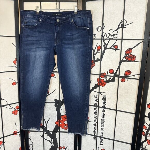 Kancan Jeans Skinny Fit Plus Size 3XL Blue Dark Wash Denim Fray Hem Ankle Zip - Picture 1 of 5